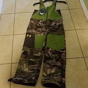 BOYS STORM LOOSE FIT Under Armour coveralls